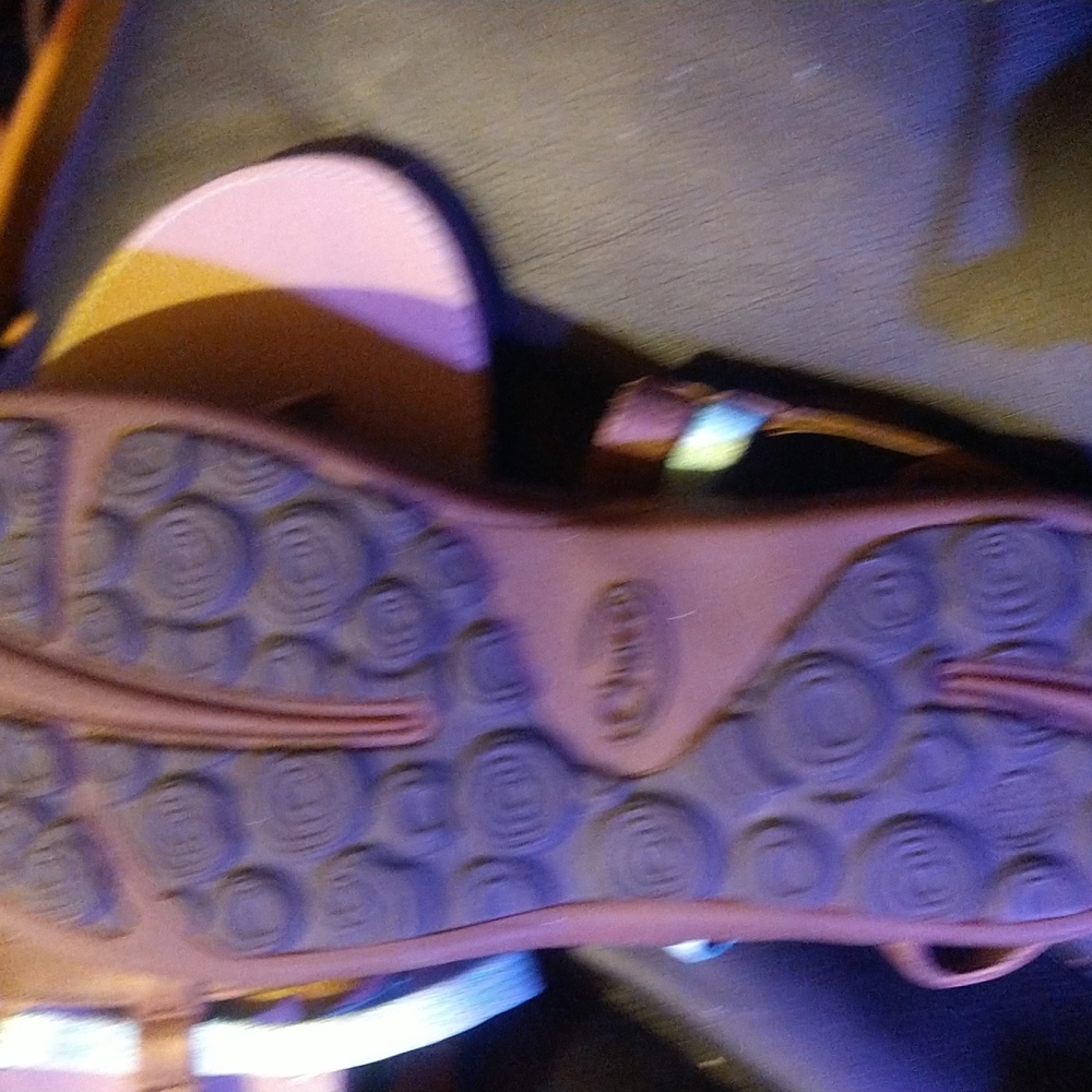 Chaco flipflops - Picture 3 of 3